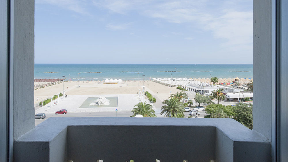Hotel Esplanade Pescara Exterior photo