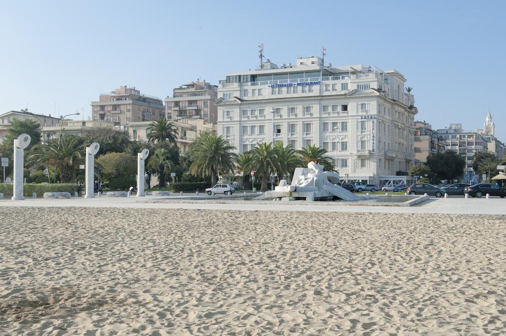 Hotel Esplanade Pescara Exterior photo